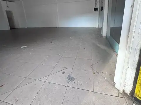 INMEJORABLE ZONA  peatonal SAN MARTIN esquina Sarmiento