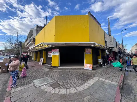 Local en Alquiler en Centro, $ 8.000.000