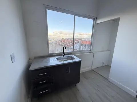 Departamento Monoambiente. 25m2. Muy Luminoso. Bajas Expensas