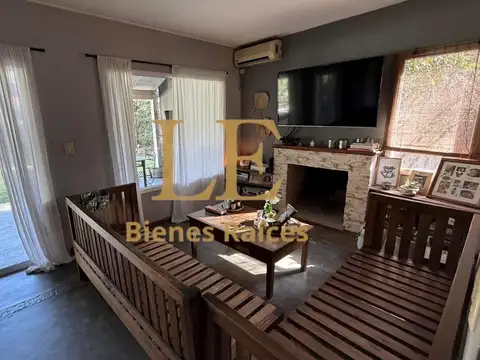 Casa 4 ambientes con 3 baños