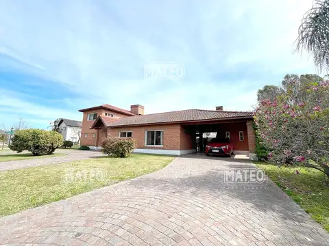 Casa en Venta en Campos De Alvarez, USD 380.000