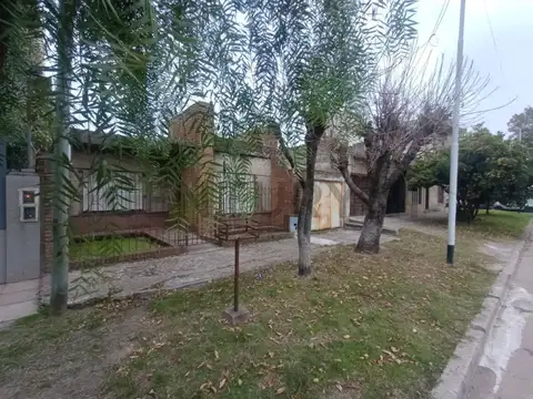 Pasaje Los  Patos 1900, Piso 0