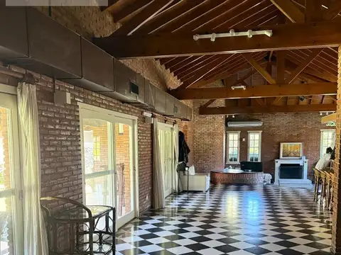 Casa en Alquiler en Country Club Los Cardales, USD 1.500