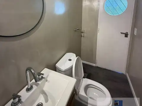 Casa de 3/4 dormitorios muy buena calidad y en impecable estado  