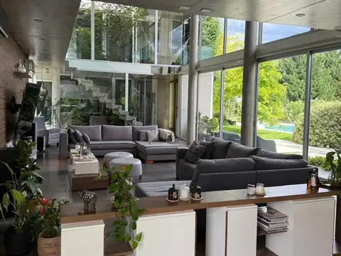Casa en Venta de 4 dormitorios
