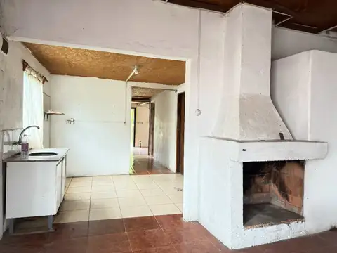 Casa 4 ambientes con 1 baño