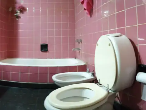 Depto Tipo Casa 4 ambientes con 1 baño