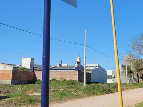 Terreno en Venta 41  mts Fondo