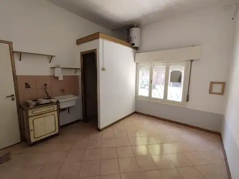 Depto Tipo Casa en Alquiler 45 años