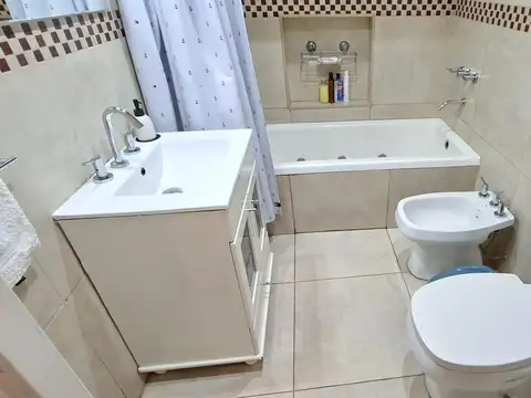 Depto Tipo Casa en Venta 5 años