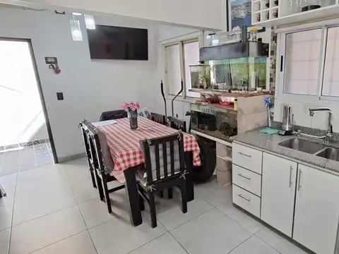 Depto Tipo Casa en Venta de 3 ambientes