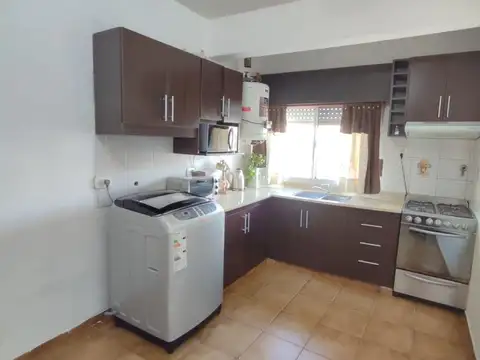 Depto Tipo Casa 4 ambientes con 1 baño