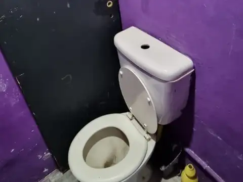 Vendo 2 casas sobre el mismo lote c/ local