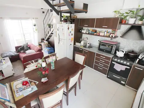 Depto Tipo Casa 2 ambientes con 1 baño