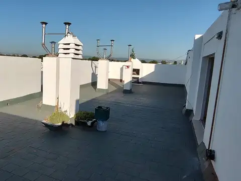 Avenida Duarte Quirós 4200