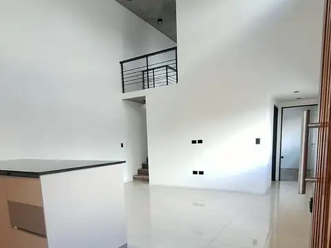 Depto Tipo Casa 3 ambientes con 2 baños