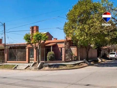 CASA EN VENTA EN B° SAN NICOLAS 4 DORM ZONA SUR