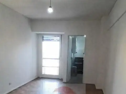 HERMOSO DEPTO DE 1 AMB. CON VISTA ABIERTA - OPORTUNIDAD 