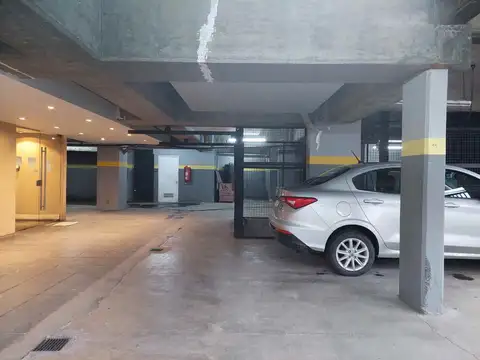 Cochera y Baulera a metros del Centro Cívico