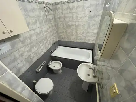 Casa 2 ambientes con 1 baño