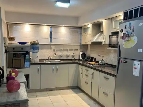 Casa en Venta en Castelar, USD 220.000