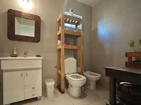 Casa 4 ambientes con 3 baños