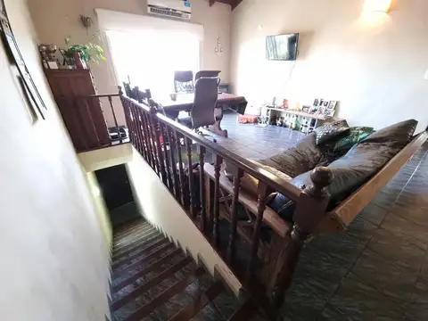 Depto Tipo Casa en Venta en Villa Adelina, USD 128.000