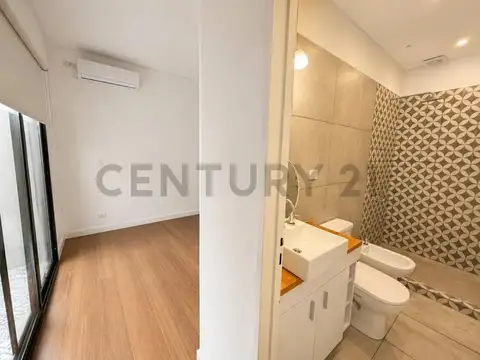 Depto Tipo Casa 3 ambientes con 2 baños