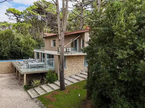 Casa en Alquiler Temporal en Carilo, $ 100