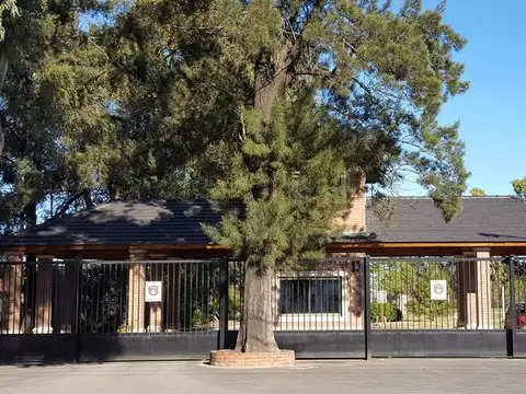 Lote en barrio privado Brisas de Adrogue