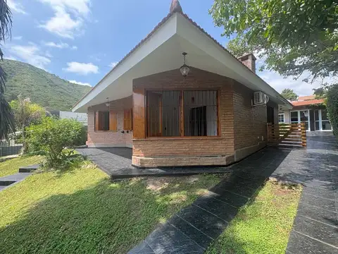 Casa en Venta en Villa Carlos Paz, USD 165.000