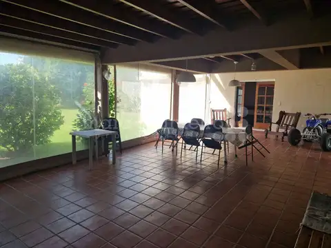 Casa 3 ambientes con 4 baños