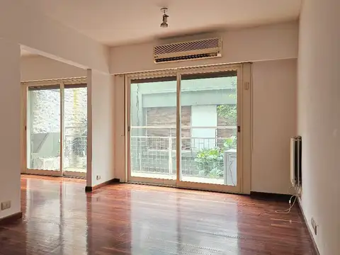 PLAZA SAN MARTIN - DEPARTAMENTO DE DOS DORMITORIOS CON COCHERA -  APTO PROFESIONAL