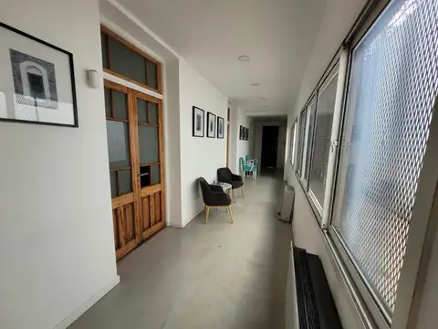 Casa 6 ambientes con 2 baños