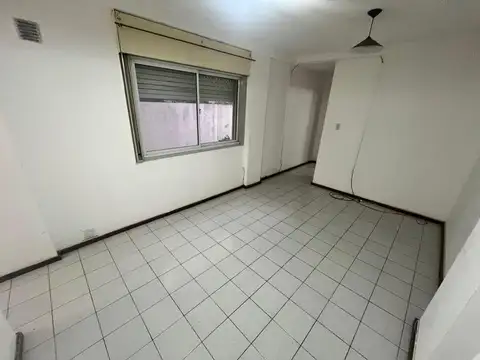 Departamento en Alquiler en Abasto, $ 420.000