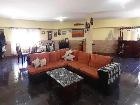Depto Tipo Casa en Venta con 1 cocheras