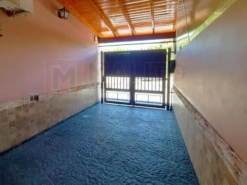 Depto Tipo Casa en Venta en Mataderos, USD 145.000