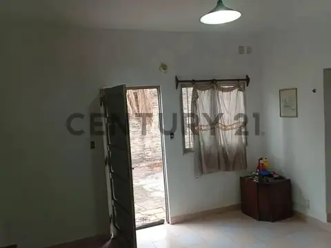 Casa 7 ambientes con 4 baños