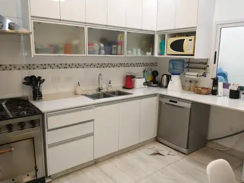 Depto Tipo Casa en Venta de 4 dormitorios
