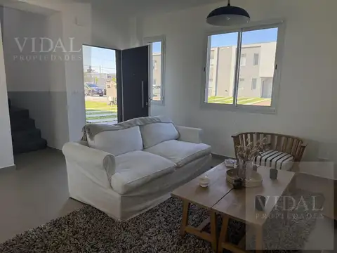 Casa 4 ambientes con 3 baños