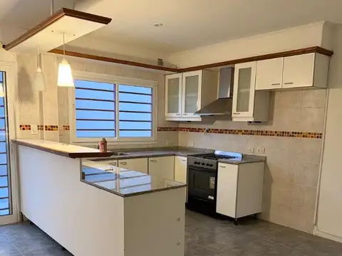 Casa 3 ambientes con 3 baños
