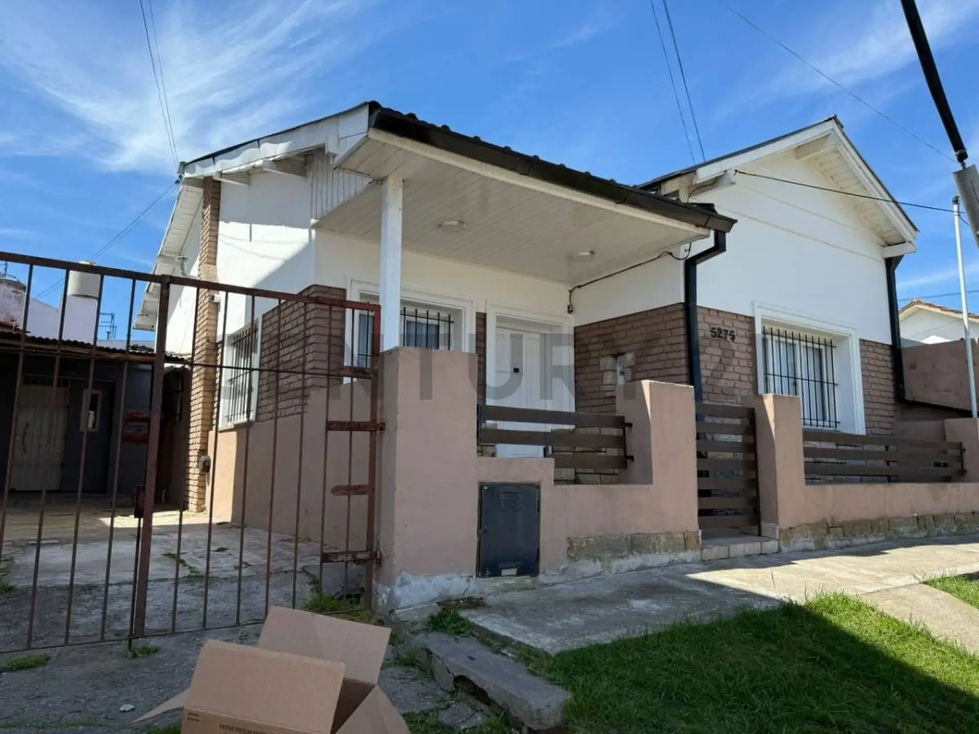 Casa 3 ambientes reciclada – Las avenidas