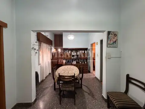 Depto Tipo Casa 2 ambientes con 1 baño