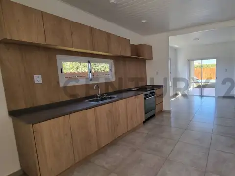 CASA 4 AMBIENTES EN ALQUILER POR DOS AÑOS - Barrio Náutico Vila Marina I, en Dique Luján, Benavídez,