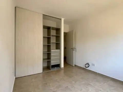 San Martín 5000 , Piso 2