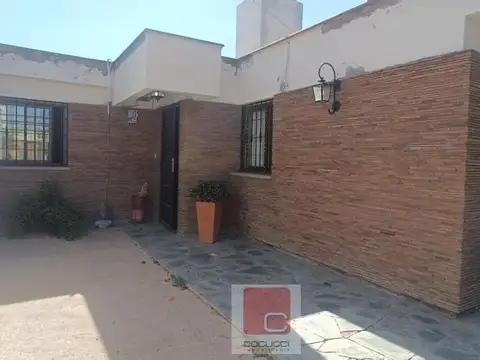 Casa en Venta al Oeste