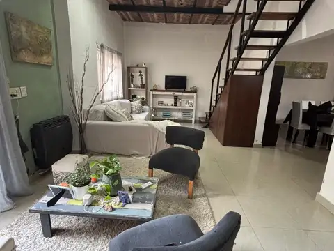 Departamento 5 ambientes con 4 baños