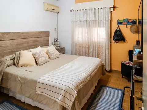 Depto Tipo Casa en Venta 70 años