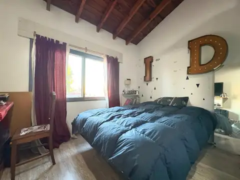Depto Tipo Casa 5 ambientes con 2 baños