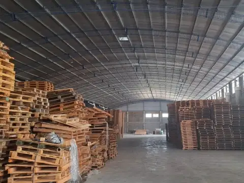 Nave Industrial de 7.500 m2 cubiertos - Lujan